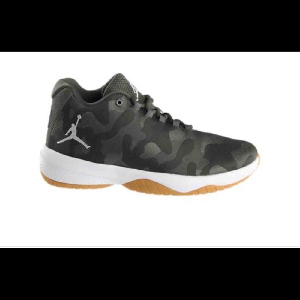 Nike Jordan B. Fly Grade School Boys 5.5 Womens 7